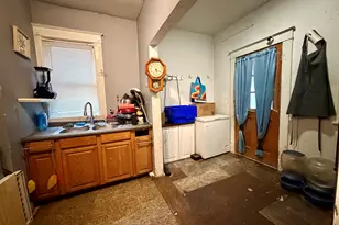 39 Hull Ave, Pittsfield, MA 01201 - Photo 9