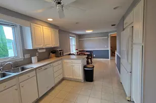 309 Island Pond, Springfield, MA 01118 - Photo 7
