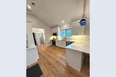 74 Congress St #5, Pembroke, MA 02359 - Photo 3