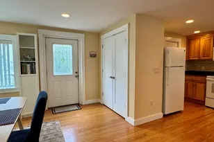 104 Davis St, Greenfield, MA 01301 - Photo 9