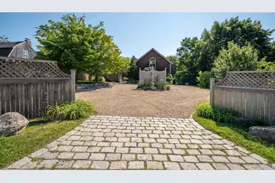 7 John Wise Ave #2, Essex, MA 01929 - Photo 1