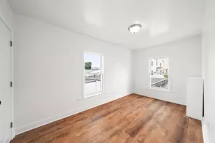 16 Oakes St, Everett, MA 02420 - Photo 11