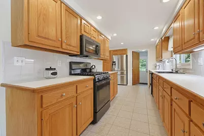 343 Central St, Foxboro, MA 02035 - Photo 15