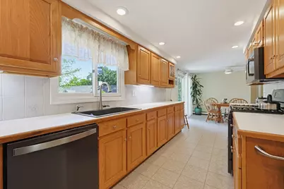 343 Central St, Foxboro, MA 02035 - Photo 17