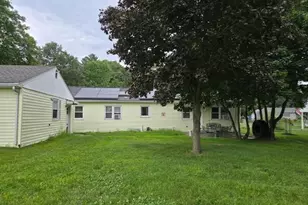 27 Feeding Hills Rd, Southwick, MA 01077 - Photo 15