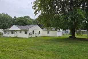 27 Feeding Hills Rd, Southwick, MA 01077 - Photo 19
