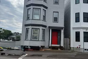 863 Saratoga St, Boston, MA 02128 - Photo 3