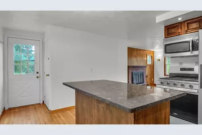73 Summit Dr., East Bridgewater, MA 02333 - Photo 3