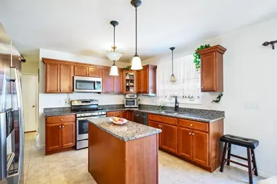 92 Tarkiln Pl, New Bedford, MA 02745 - Photo 11