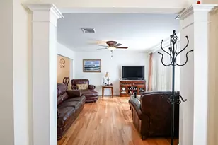92 Tarkiln Pl, New Bedford, MA 02745 - Photo 5