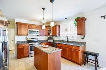 92 Tarkiln Pl, New Bedford, MA 02745 - Photo 11