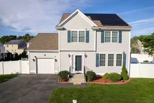 92 Tarkiln Pl, New Bedford, MA 02745 - Photo 1