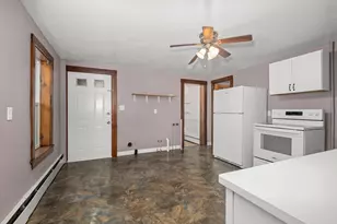102 Sayles St, Southbridge, MA 01550 - Photo 5