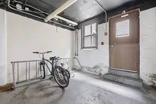 1572 Commonwealth Ave, Boston, MA 02135 - Photo 25