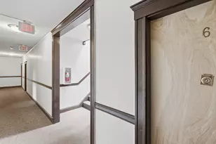 1572 Commonwealth Ave, Boston, MA 02135 - Photo 7