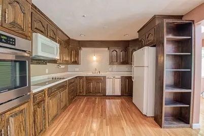 131 Wampum St, Wrentham, MA 02093 - Photo 13
