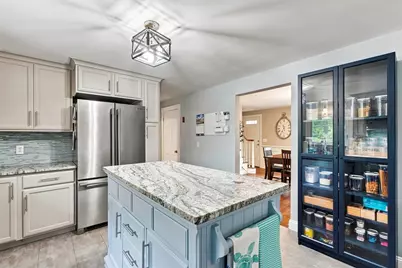 8 Mellen St, Hopedale, MA 01747 - Photo 15