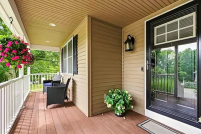 8 Mellen St, Hopedale, MA 01747 - Photo 3