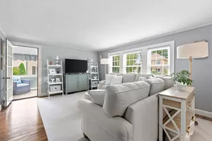 18 Beaver St, Waltham, MA 02453 - Photo 7