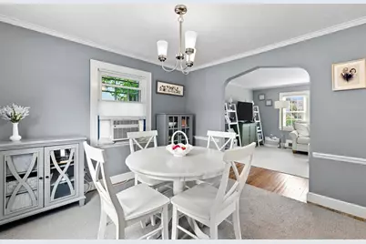 18 Beaver St, Waltham, MA 02453 - Photo 9