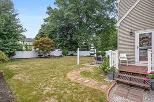 18 Beaver St, Waltham, MA 02453 - Photo 5