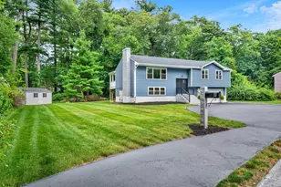 8 Willowdale Dr, Lynnfield, MA 01940 - Photo 3