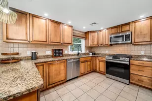 8 Willowdale Dr, Lynnfield, MA 01940 - Photo 15