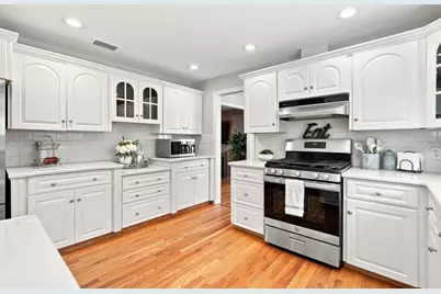 131 Prynnwood Rd, Longmeadow, MA 01106 - Photo 7
