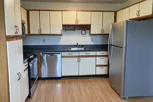 74 Tennis Plaza Rd, Dracut, MA 01826 - Photo 5