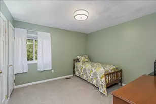 100 Merrimack Ave, Dracut, MA 01826 - Photo 17