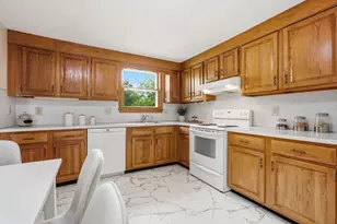 55 Peach Orchard Rd, Burlington, MA 01803 - Photo 13