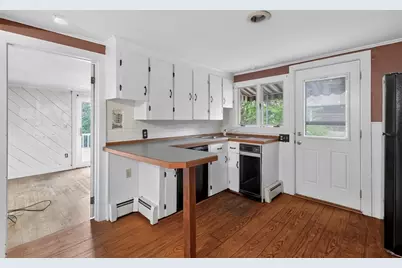 15 Hillside Ave, Middleborough, MA 02346 - Photo 15