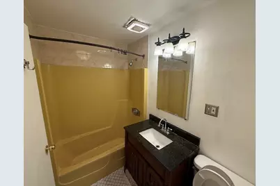 35 Washington St #3, Medford, MA 02155 - Photo 9