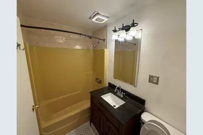 35 Washington St #3, Medford, MA 02155 - Photo 9