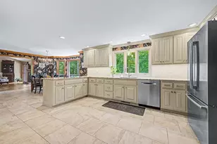 8 Erika Dr, Hopkinton, MA 01748 - Photo 3