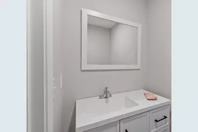 4 Sycamore Dr #4, Leominster, MA 01453 - Photo 11