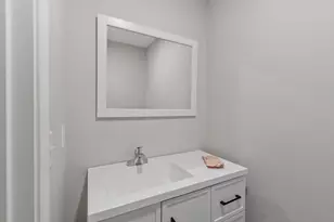 4 Sycamore Dr, Leominster, MA 01453 - Photo 11