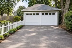 217 Pleasant St, Winthrop, MA 02152 - Photo 17