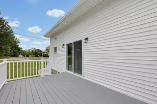 30 Barrett Ave, Worcester, MA 01605 - Photo 27