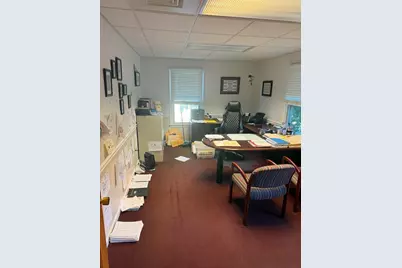 24 Asylum St, Milford, MA 01757 - Photo 9