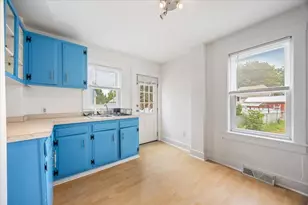 90 Middlesex St, Haverhill, MA 01835 - Photo 9