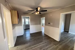 36 Boynton St, Manchester, NH 03102 - Photo 5