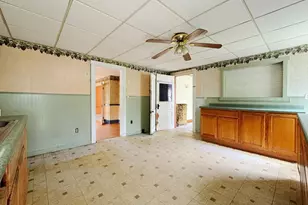 58 Emerald St, Winchendon, MA 01475 - Photo 5