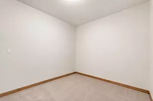 320 Davis St, New Bedford, MA 02746 - Photo 21