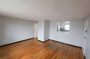 12 Essex St, Quincy, MA 02171 - Photo 3