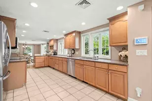34 Edward Ave, Lynnfield, MA 01940 - Photo 15