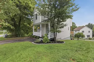 222 Mendon St, Hopedale, MA 01747 - Photo 27