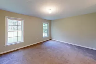 347 Main St, Townsend, MA 01469 - Photo 13
