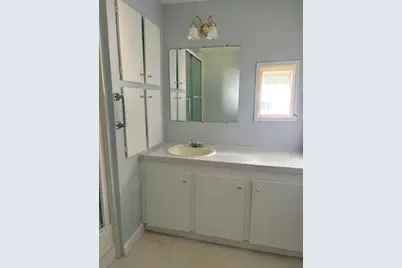22 Thayer Dr, Taunton, MA 02780 - Photo 7