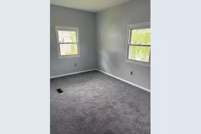 22 Thayer Dr, Taunton, MA 02780 - Photo 5